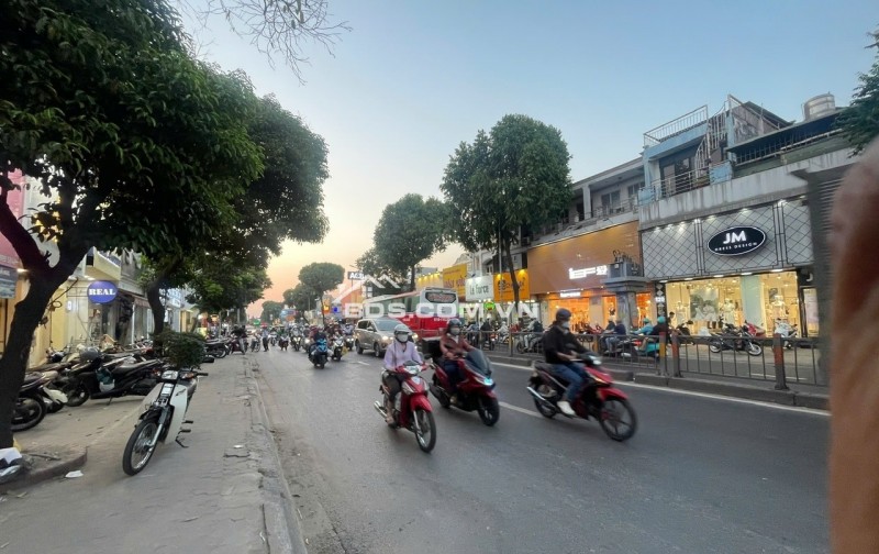 Nhà mặt tiền Quang Trung, P.10, Gò Vấp - Kinh doanh sầm uất